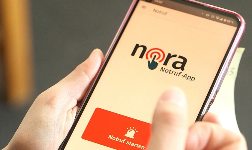 Grafik mit Symbolen für Zeichensprache, Hörbehinderung, Sprechbehinderung