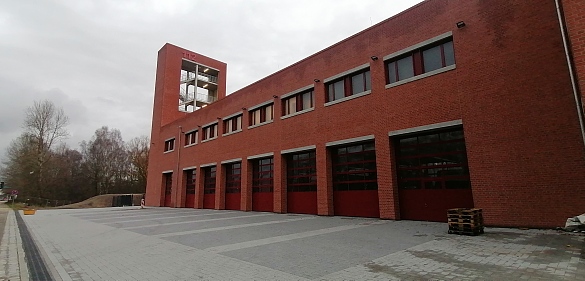 Feuer- und Rettungswache 7 der Feuerwehr Bremen in Außenansicht.