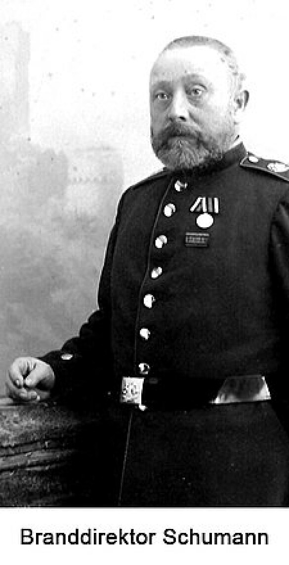Branddirektor Schumann im Porträt